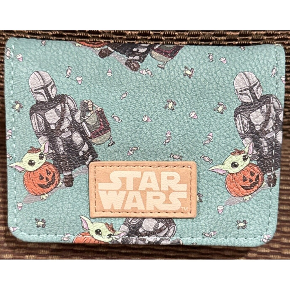 Star Wars Mandalorian Bioworld Cardholder /Case Trick or Treat Grogu & Mando New